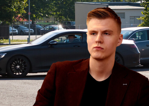 Kristaps Porziņģis pārgalvīgā ātrumā steidzās pie mazajiem basketbolistiem, kuri viņu gaidīja basketbola laukumā un kopīgu bumbas pamētāšanu.