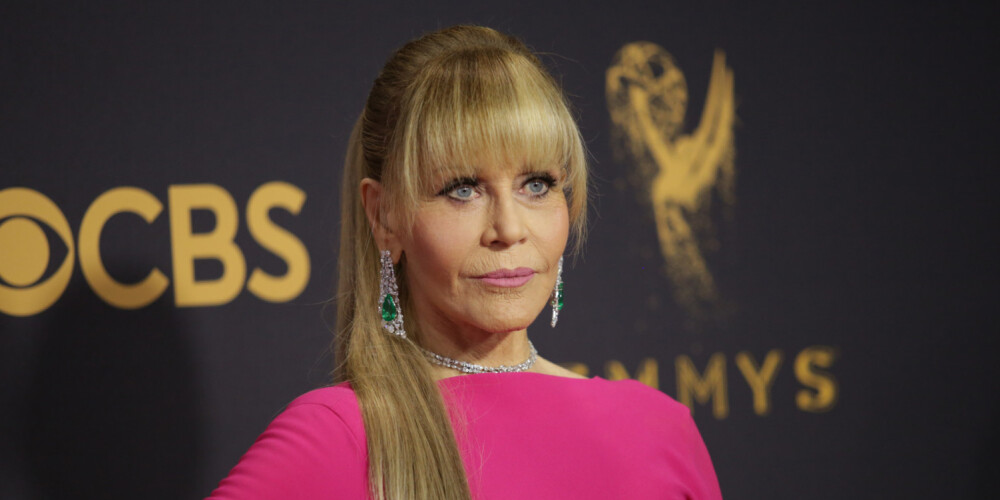 Džeina Fonda (angļu: Jane Fonda; dzimusi Lēdija Džeina Seimora Fonda (Lady Jayne Seymour Fonda) 1937. gada 21. decembrī Ņujorkā, ASV) ir amerikāņu aktrise, rakstniece un politiskā aktīviste. Bijusi plaši pazīstama arī kā modele un fitnesa popularizētāja. Viņas tēvs bija aktieris Henrijs Fonda, arī brālis Pīters Fonda ir aktieris.