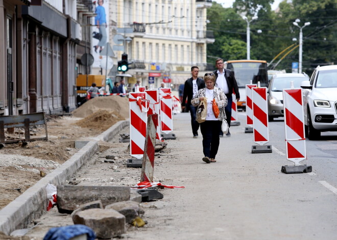 Būvfirmai "A.C.B." par nepaspēšanu laikā pabeigt remontdarbus Rīgas domei jāatmaksā 64 700 eiro sods