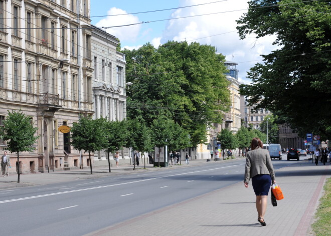 Во время ночного заезда по ул. Кр. Валдемара несколько улиц в центре Риги будут закрыты