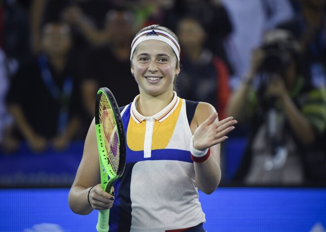 Ostapenko turpina labot rekordu un sasniedz pasaules ranga astoto vietu