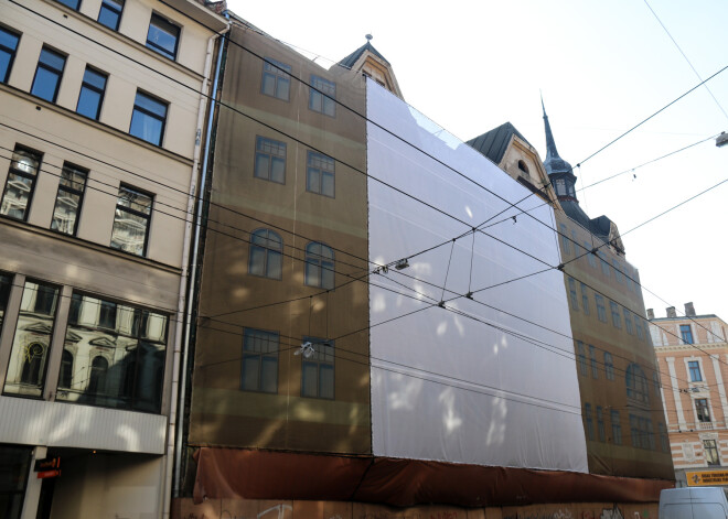 Rīgas domes Īpašuma departaments tika uzdots sagatavot domes lēmuma projektu par Marijas ielas 6 vidi degradējošās būves piespiedu sakārtošanu.