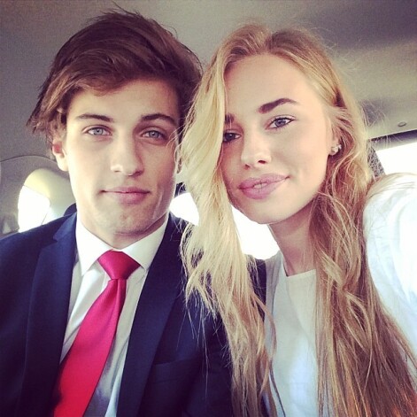 Mants Armalis un viņa pievilcīgā draudzene Stīna Rosengrena.