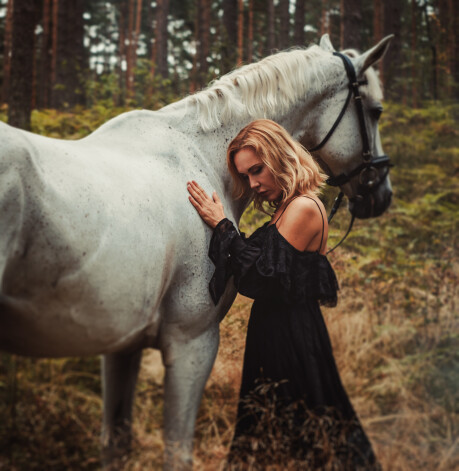 Sandra Sondore Kukule ar zirdziņu.