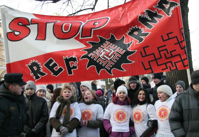 Акция протеста против перевода школ нацменьшинств на русский язык в 2005 году