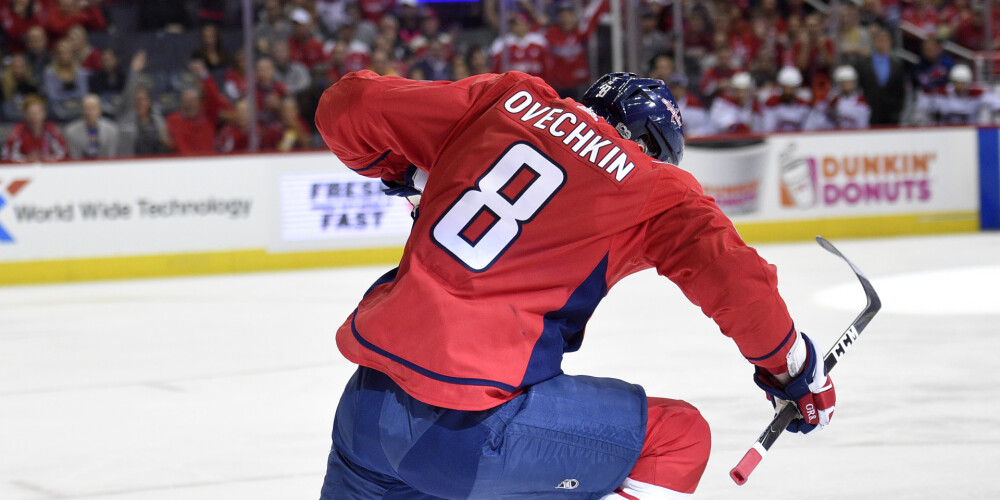 Vašingtonas "Capitals" (angļu: Washington Capitals) ir profesionāls ASV hokeja klubs, kas ir bāzēts Vašingtonā, ASV. Klubs spēlē Nacionālās hokeja līgas Austrumu konferences Metropolitēna divīzijā. Tas tika dibināts 1974. gadā un kopš dibināšanas brīža spēlē NHL. Mājas spēles komanda aizvada Verizon Center hallē.