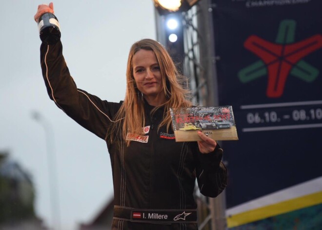 Ieva Millere kļuvusi par Latvijas čempioni "FR1000" ātrumlaivu klasē