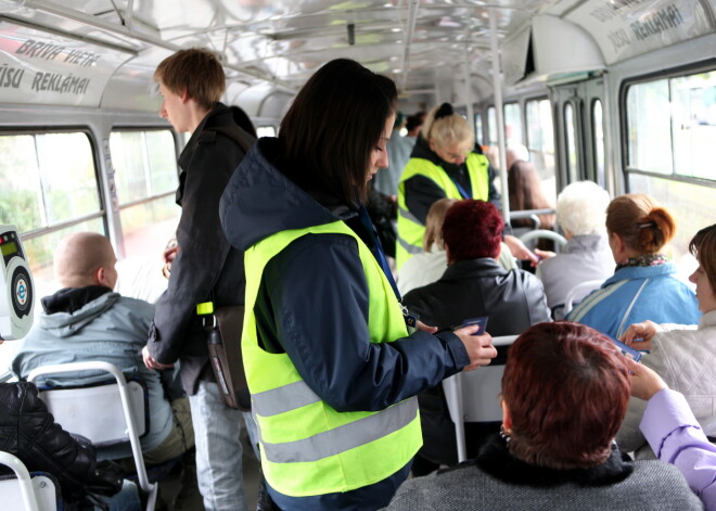 Septembrī veiktas 25 888 sabiedriskā transporta pārbaudes