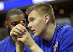 Kristaps Porziņģis jau iepriekšējā spēlē sajuta sāpes labajā gurnā.