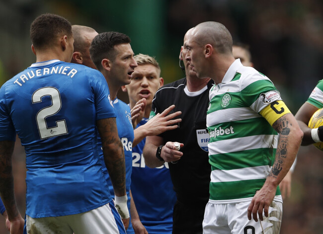 Glāzgovas derbijos nereti iet ļoti karsti.