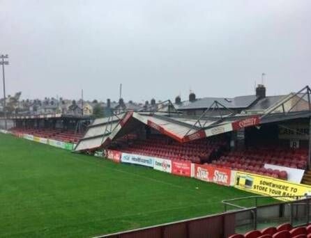 "Cork City" futbola kluba stadions pēc postošās "Ofēlijas".