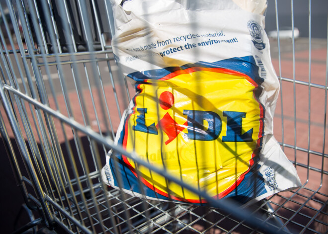 Lidl" projekta attīstītāji samazina cērtamo koku skaitu, palielina dižstādu daudzumu un apsola bērnu rotaļu laukumu