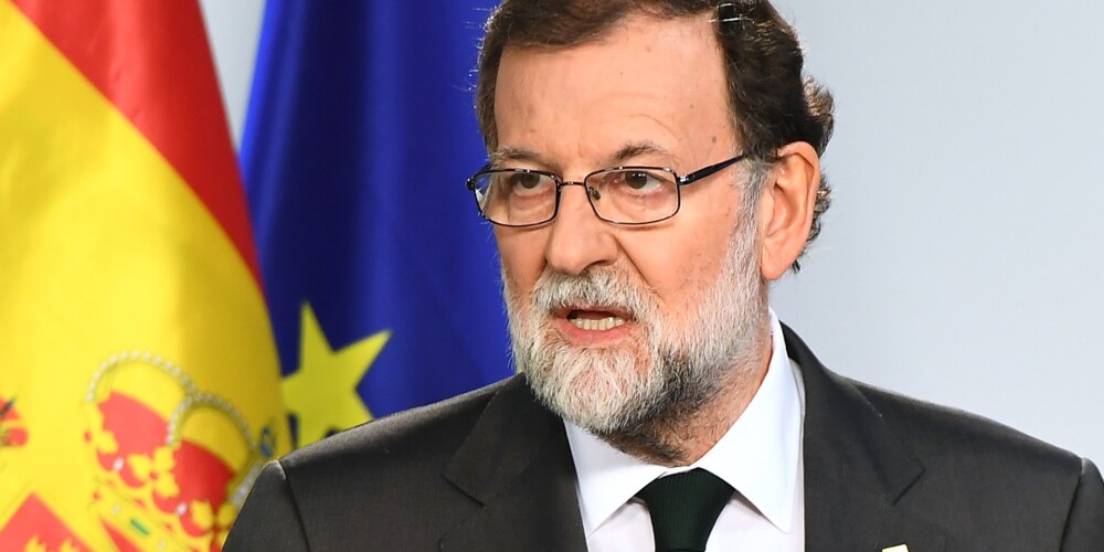 Spānijas valdība atlaidīs Katalonijas parlamentu un rīkos jaunas vēlēšanas