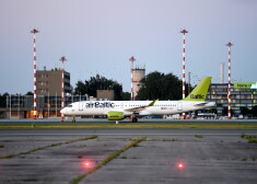 Premjers: sarunas par investora piesaisti "airBaltic" plānotas līdz gada beigām.