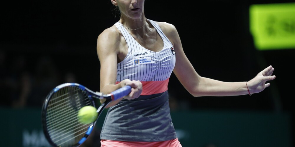 Pēc Plīškovas graujošās uzvaras zūd Ostapenko izredzes sasniegt ''WTA Finals'' pusfinālu