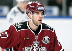  Nu jau bijušais Rīgas ''Dinamo'' spēlētājs Viljams Vrens.