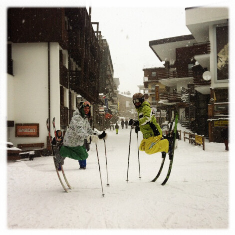 Iemīļotajā slēpošanas kūrortā Cervinia/Zermatt Itālijā/Šveicē.