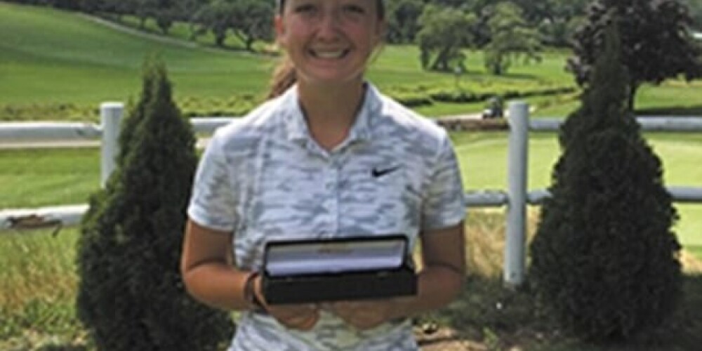 16 gadus veca meitene uzvar zēnu golfa turnīrā, bet viņa nedrīkst kļūt par čempioni