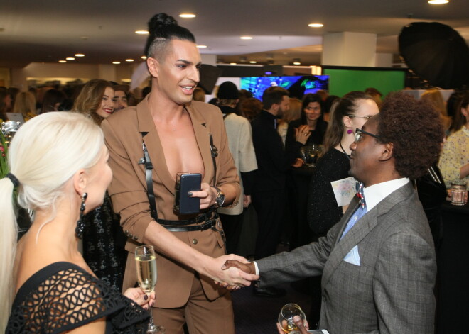 Slavenības Rīgas Modes nedēļā demonstrē glamūru, stilu un bezstilu