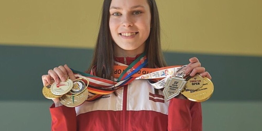 Jolanta ir jaunākā no mūsu taekvondo talantiem māsām Tarvidām.