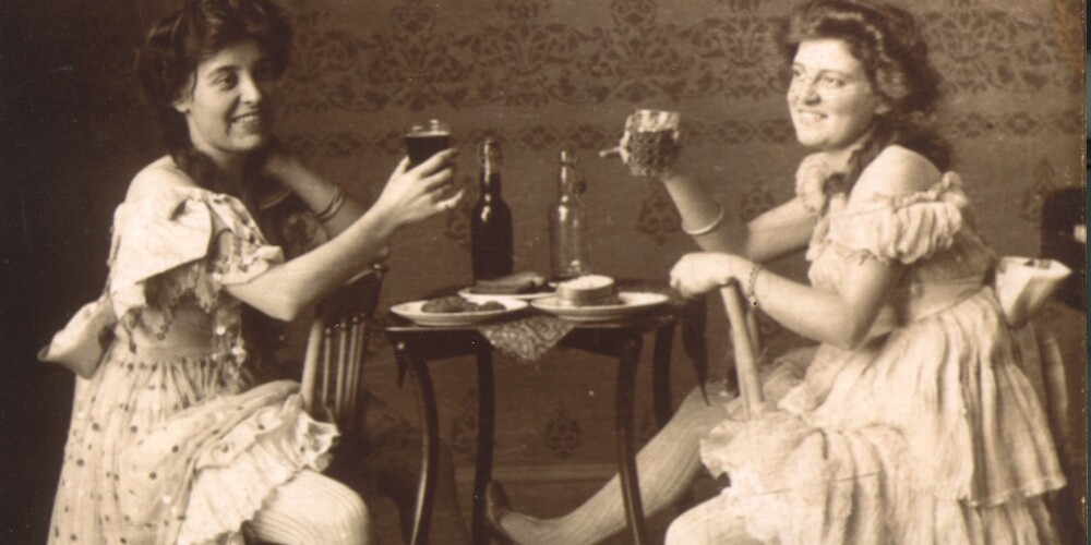 Rīgas prostitūcijas vēsture: kā dzīvoja staigules pirms 100 gadiem?
