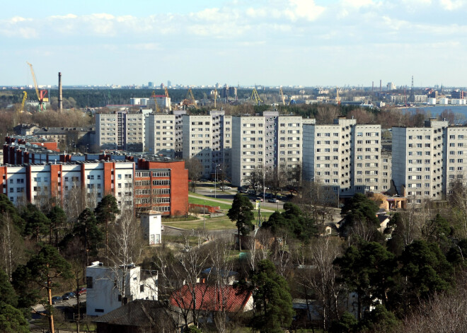 Nepatīkamas ziņas Vecmīlgrāvja iedzīvotājiem: smakas daudzums palielināsies ilgtermiņā