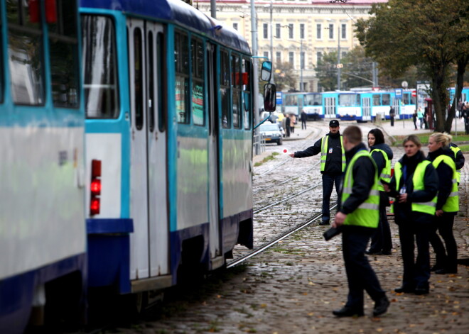 Oktobrī veiktas 24 778 sabiedriskā transporta pārbaudes