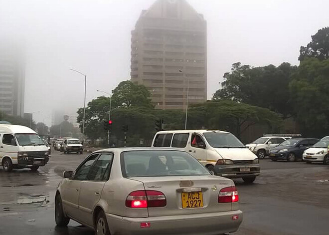 Turpinoties politiskajai nedrošībai ASV slēdz vēstniecību Zimbabvē