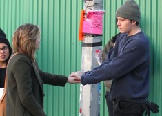 Бруклин Бэкхем навестил Хлою Морец на работе