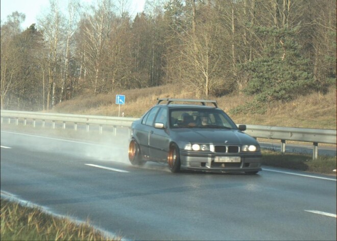 "Pārgalvībai nav robežu!" Tā par kāda BMW šofera izdarībām Latgales pusē saka policijā