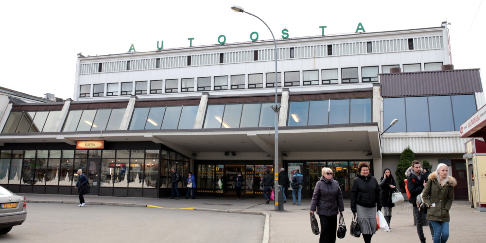 В декабре Рижский автовокзал закроет доступ такси на площадку перед главным входом
