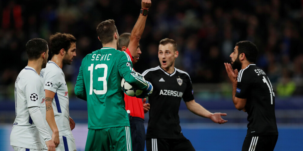 Graujoša uzvara Azerbaidžānā ieved "Chelsea" Čempionu līgas izslēgšanas spēlēs; "Barcelona" neuzvar "Juventus"