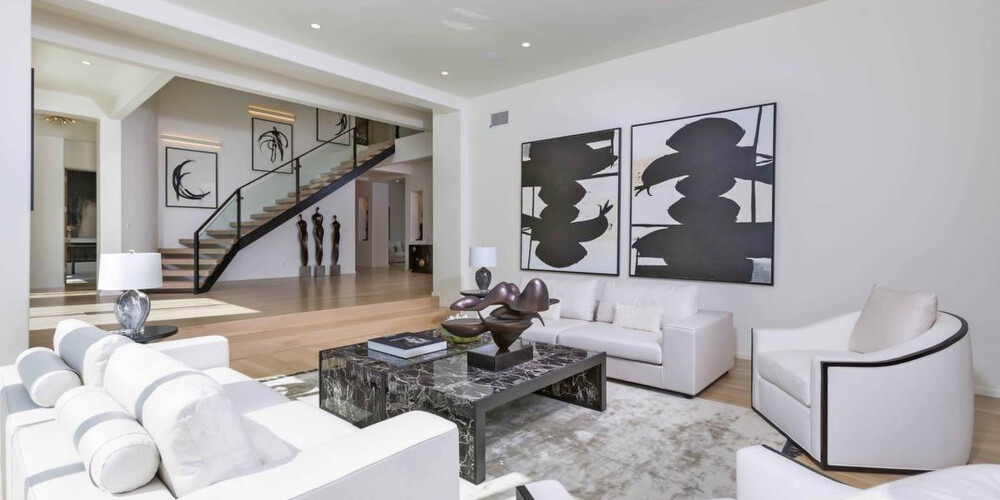 Aktrises Evas Longorijas jaunā māja Beverlihilsā.