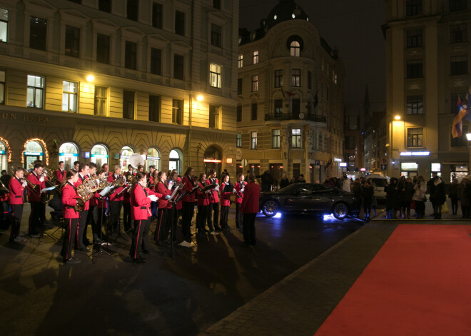 Pieczvaigžņu luksus klases viesnīca “Grand Hotel Kempinski Riga” oficiālās atklāšanas svinības 2017. gada 24. novembrī.