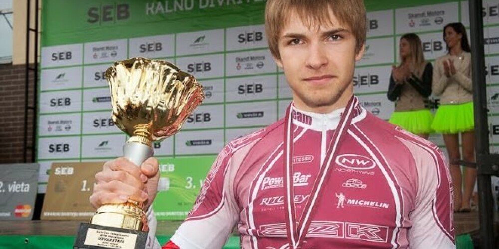 Mārtiņš Blūms tiek atzīts par 2017. gada Latvijas labāko riteņbraucēju