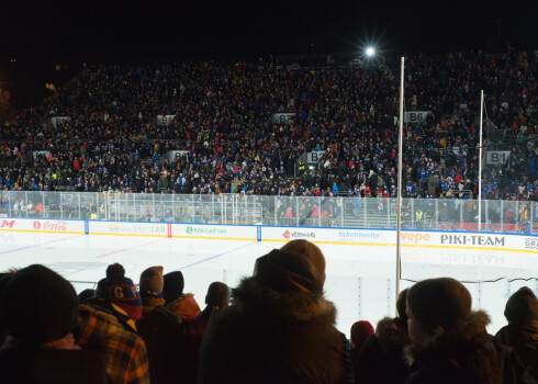 SKA visu laiku apmeklētākajā KHL mačā brīvdabā Helsinkos dramatiski pieveic "Jokerit"