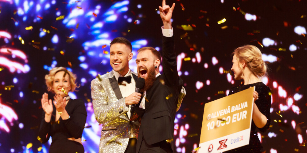 Arturs Gruzdiņš triumfējis Latvijas pirmajā "X faktorā".