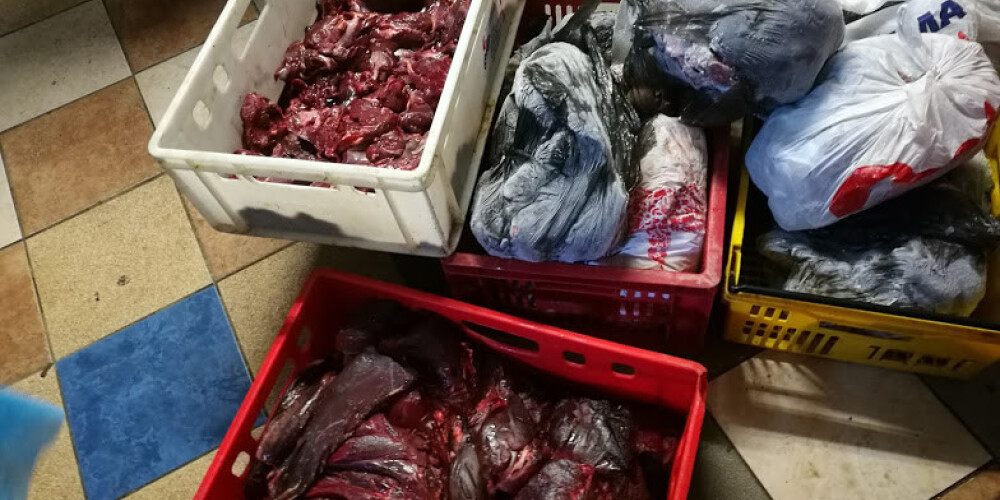 PVD Cēsīs atklāj nelegālus gaļas pārstrādes uzņēmumus, kuros konstatēti rupji pārkāpumi
