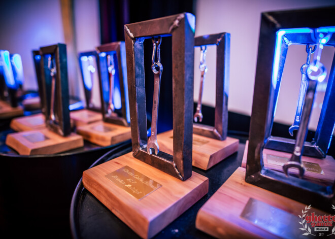 "Ghetto Games" rīkotāji atskatījās uz paveikto un godināja aizejošā gada īpašos cilvēkus un notikumus. Balvas saņēma "Ghetto Faktors" organizatori, "Ghetto Basket" 3x3 izlase, "Ghetto Floorball" un "Ghetto Football" organizatori, Labklājības ministrija, Ansis Kolmanis par "Ghetto" brīvrunu cīņu, Renārs Zeltiņš par pasaules čempionāta ielu vingrošanā organizēšanu, Ventspils pilsēta, Andžeja Grauda bungu skola, Andris Biedriņš un citi.