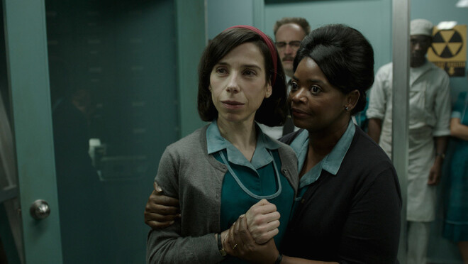 Kadrs no Giljermo del Toro fantastiskas trillera "The Shape of Water".