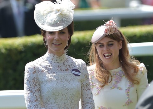 Princesei Beatrisei hercogiene Ketrīna galvenokārt nepatīk, jo nākas palikt ēnā „meitenei no parastās tautas”.