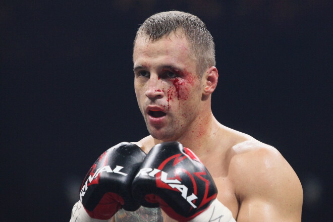 Cīņā pret Maiku Peresu Mairis Briedis pirmo reizi dzīvē tika pie brūces.