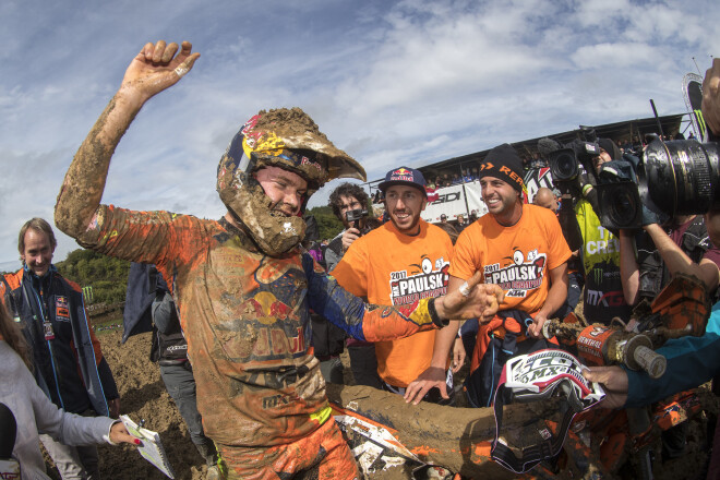 Pauls Jonass ir pirmais Latvijas motokrosa braucējs, kurš kļuvis par pasaules čempionu soloklasē.