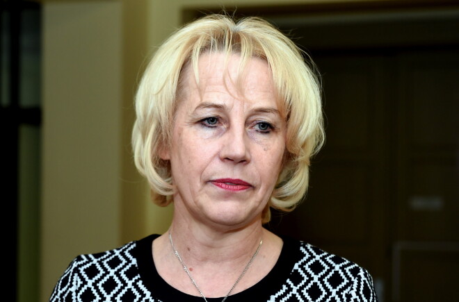 Latvijas Lauku ģimenes ārstu asociācijas prezidente Līga Kozlovska pieļauj, ka no janvāra veselības aprūpes sistēmā varētu iestāties haoss, jo ārsti nespēs sadzīvot ar e-veselību.