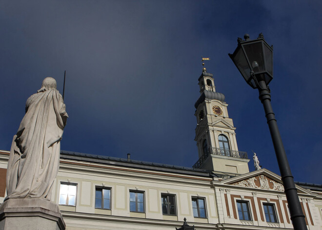 Rīgas domei ar 8 stundām par maz, lai pieņemtu nākamā gada budžetu