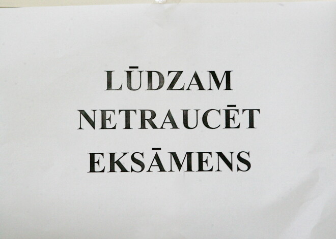 Par latviešu valodas eksāmena domrakstu tematu izpaušanu aizdomās tur Rīgas skolas amatpersonu