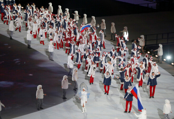 Krievijas sportisti Soču olimpisko spēļu atklāšanas ceremonijā - neko līdzīgu Phjončhanā mēs neredzēsim!