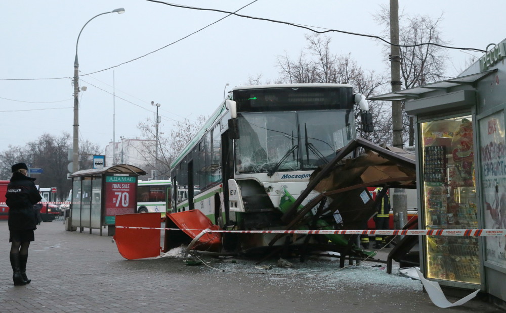 Кто виноват дтп на автобусной остановке