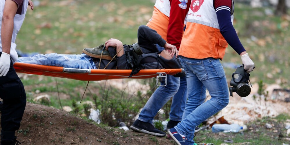 Izraēlas armija ievainojusi desmitiem palestīniešu protestētāju