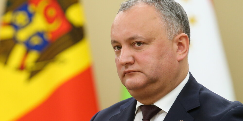Moldovas Konstitucionālā tiesa atstādina prezidentu